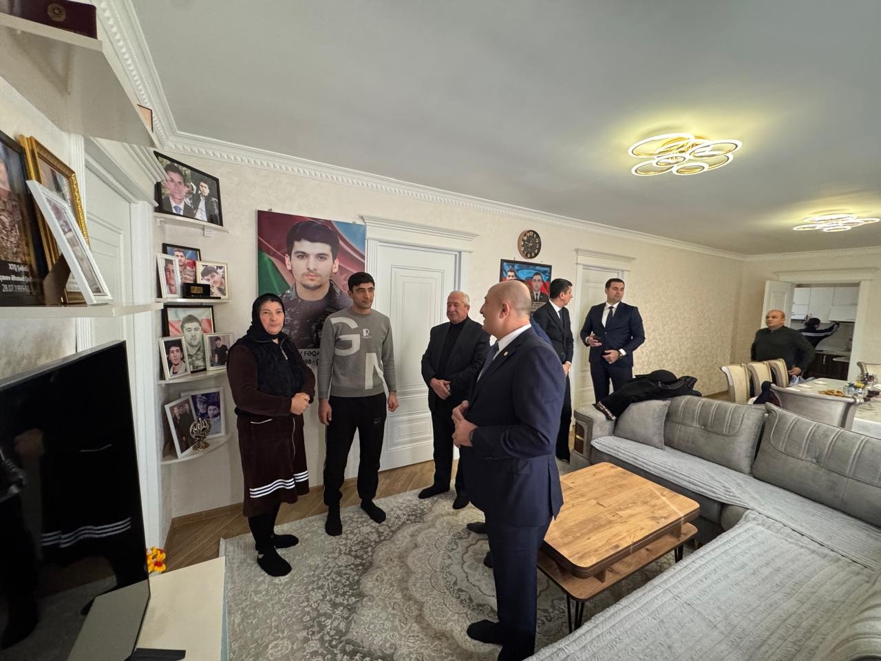 Asif Əsgərov şəhid ailəsini ziyarət edib, vətəndaş qəbulu keçirib - FOTOLAR